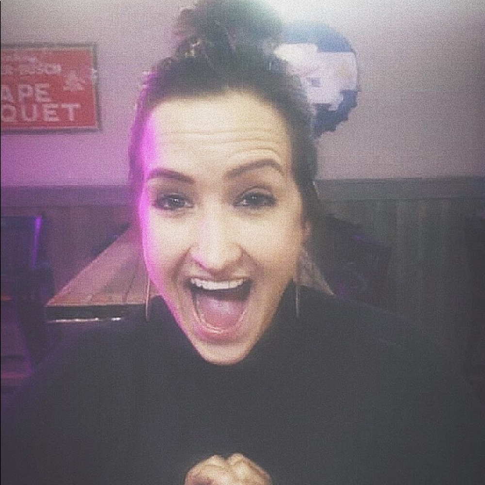 Meet your Posher, Tori